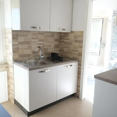 Apartamento A Pochi Passi Dal Mare Di San Michele By Portofinovacanze *