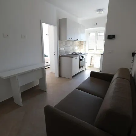 A Pochi Passi Dal Mare Di San Michele By Portofinovacanze Apartament