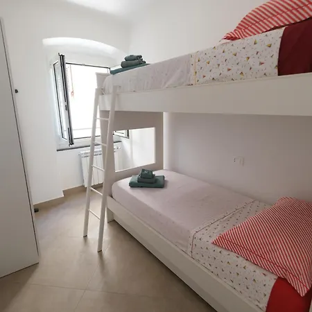 A Pochi Passi Dal Mare Di San Michele By Portofinovacanze Apartament Rapallo