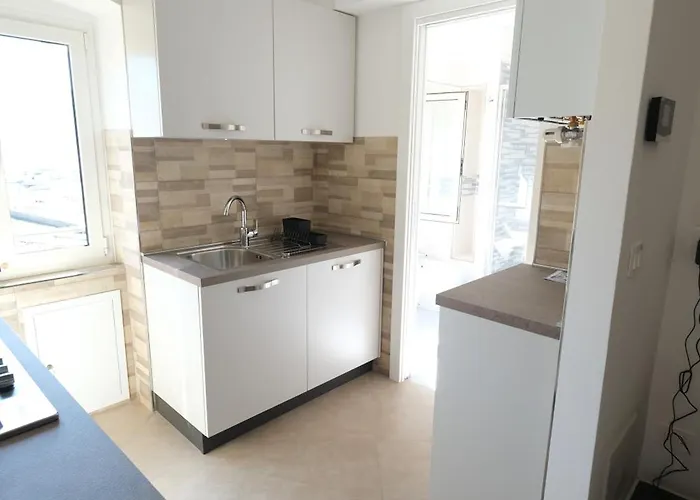 A Pochi Passi Dal Mare Di San Michele By Portofinovacanze *