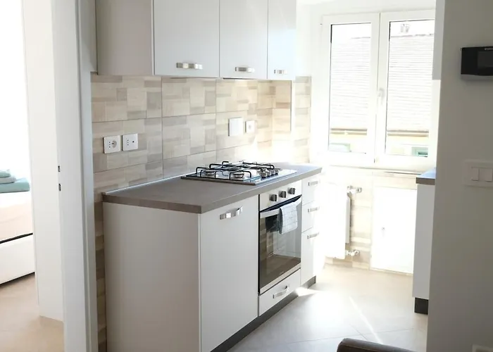 A Pochi Passi Dal Mare Di San Michele By Portofinovacanze